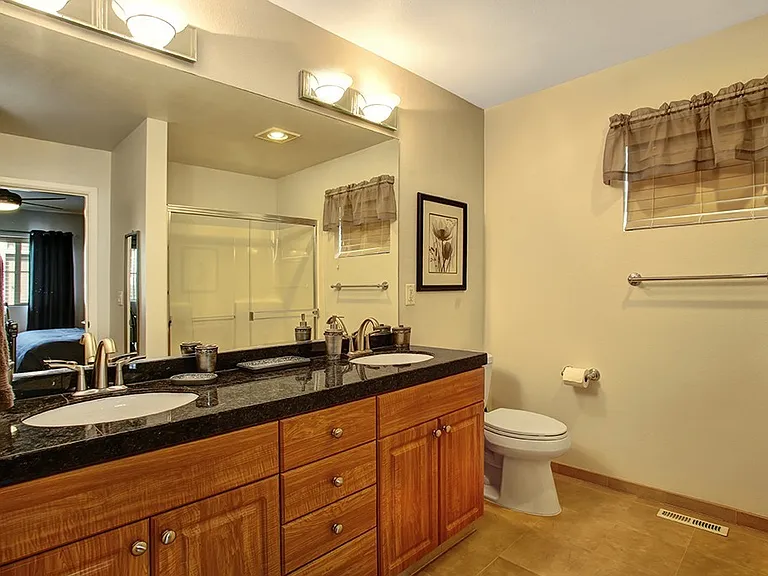 2499 NE Julep St — Photo 8