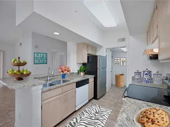 4650 Saint Croix LN #736, NAPLES, FL 34109