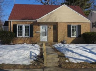 2324 W Crescent Ave, Waukegan, IL 60085