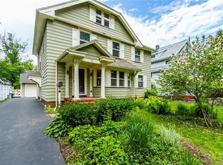 36 Elm Dr, Rochester, NY 14609