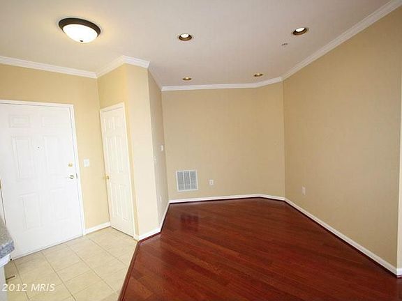 5th image of 3835 9th St #Penthouse 4e
