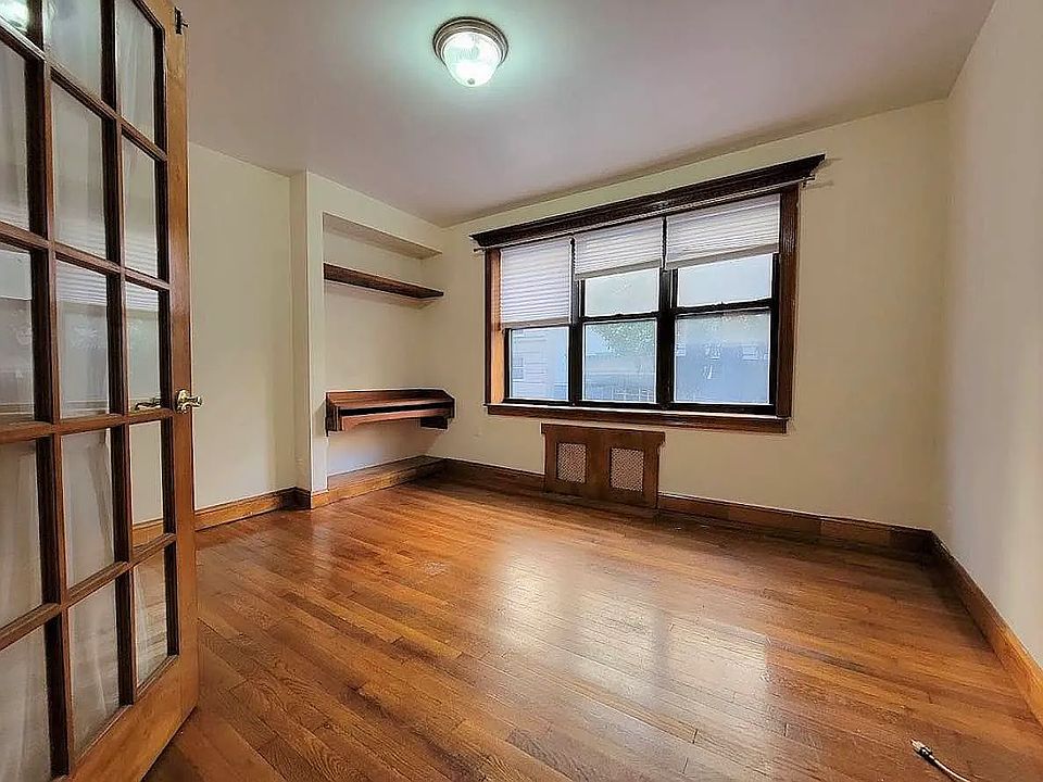 1st image of 146 E 35th St #2U