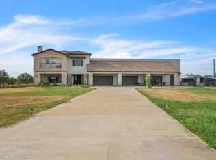 304 Tomcat Rd, Laredo, TX 78045