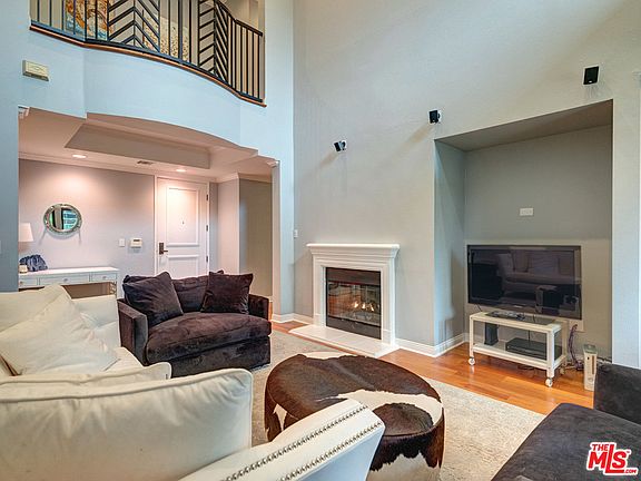 5th image of 5625 Crescent Park W APT 119