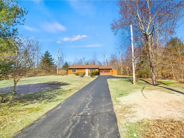 102 New London Tpke, Richmond, RI 02898