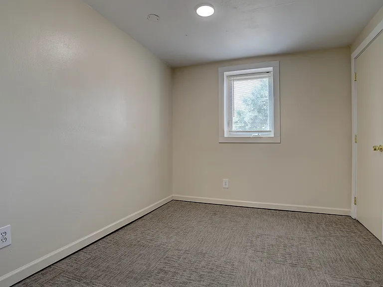 16280 W 14th Ave — Photo 7