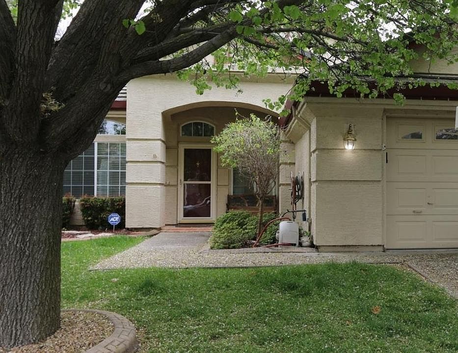 1st image of 2892 Pitzer Cir