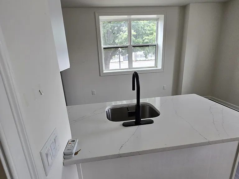 300 Market St #101 — Photo 11