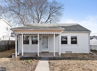 8 Blinker Ct, Baltimore, MD 21220