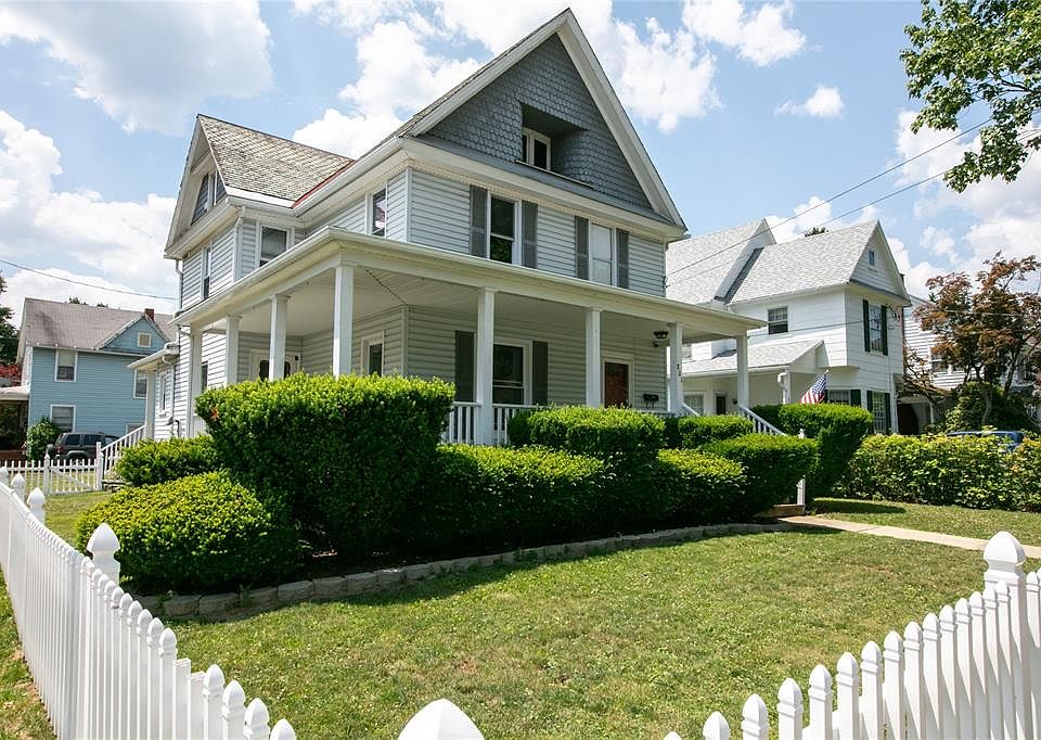 1st image of 801 Grove St