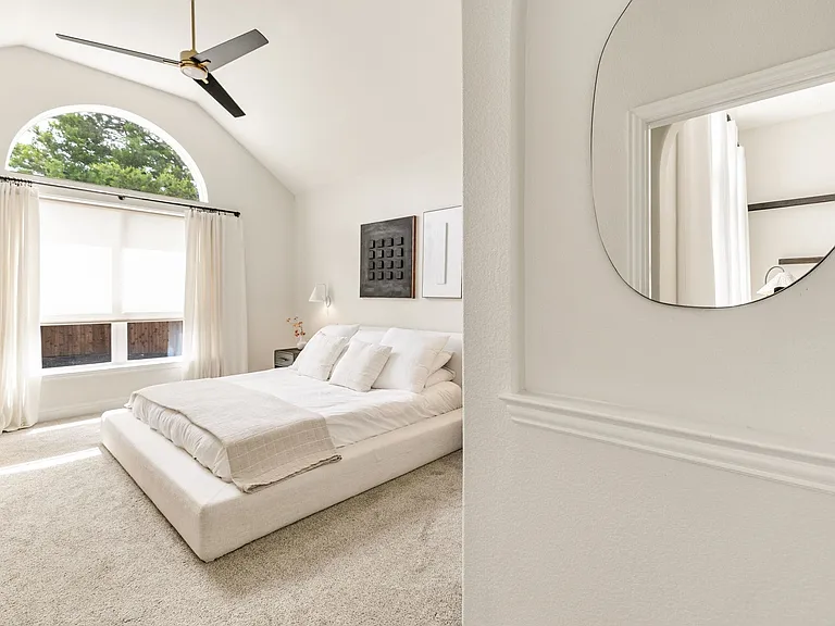 8405 Saint Clair Dr — Photo 19