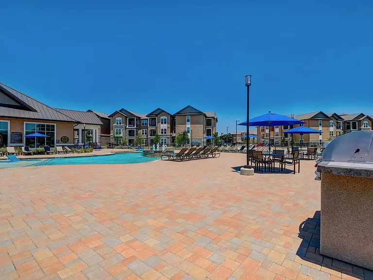 Alaqua at Frisco Apartments — Photo 24