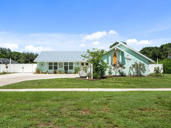 2633 SE Gowin Drive, Port St Lucie, FL 34952