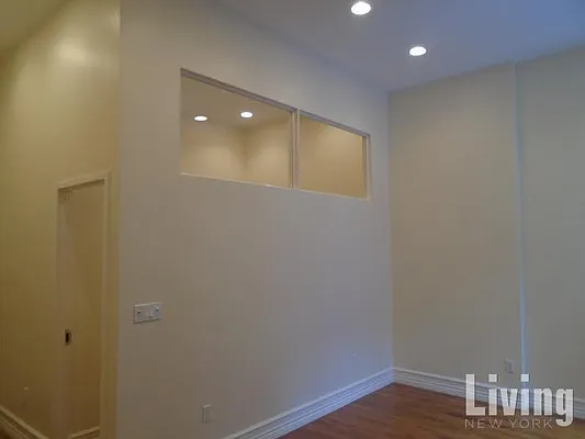 Rented by Living New York | media 48