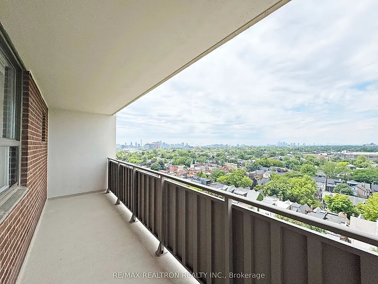 666 Spadina Ave #1415 — Photo 11