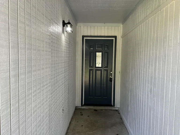 3030 Winding Way — Photo 3