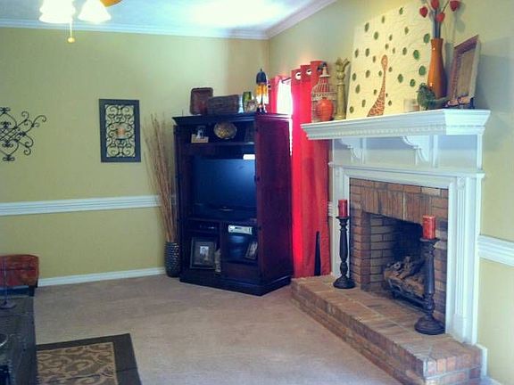 Gas fireplace