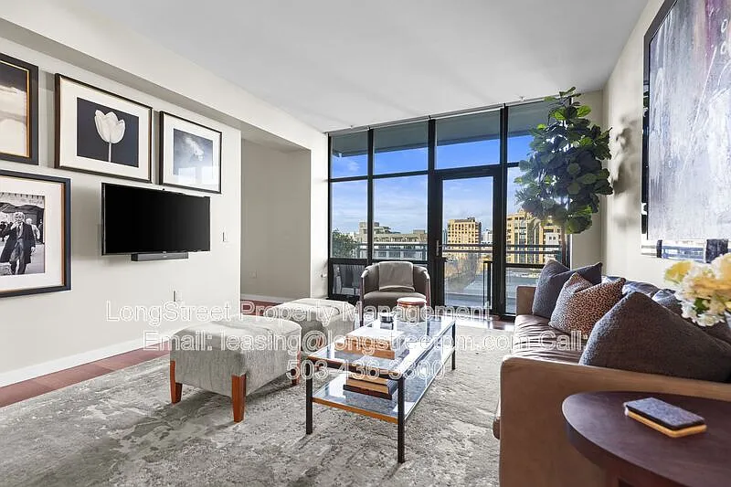 1 bed, 2.0 bath, 960 sqft, $2,595 — Photo 2