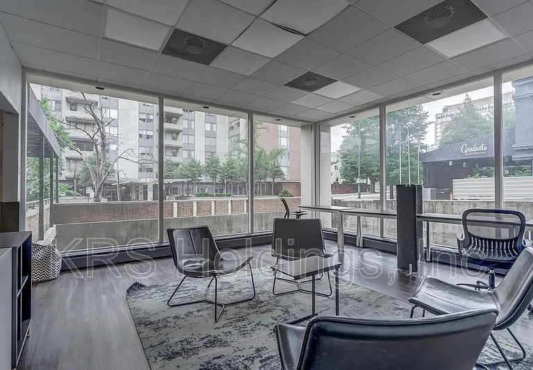Tower on Franklin - 311 W Franklin St — Photo 4