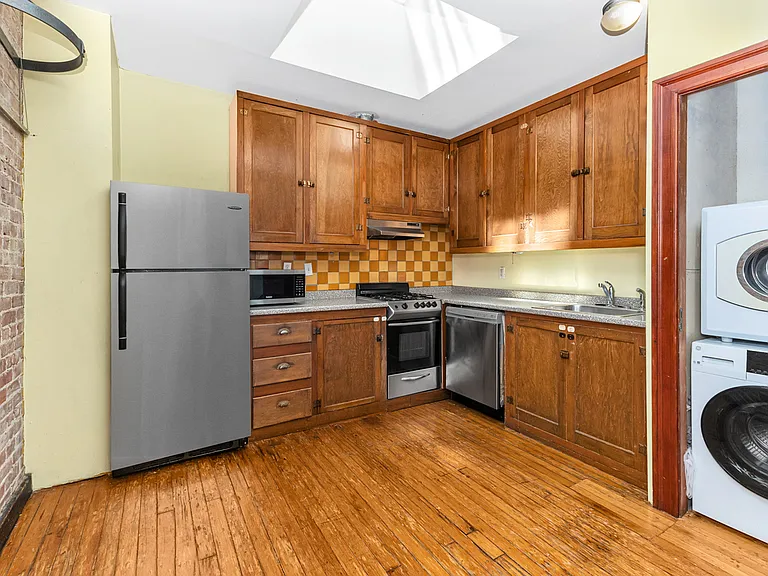 122 W 121st St #PENTHOUSE — Photo 4