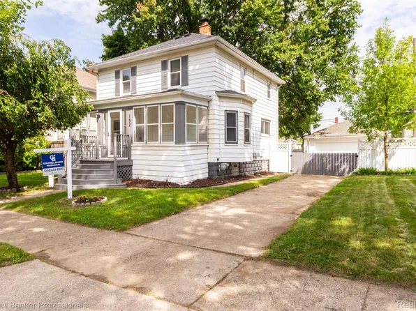 152 Gallup St, Mount Clemens, MI 48043