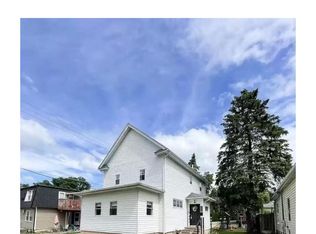 405 Brown St, Valparaiso, IN 46383