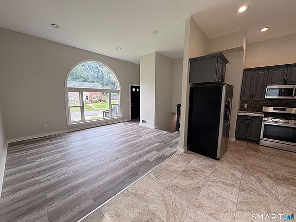 5th image of 255 Platt Street