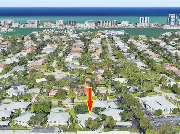 3300 Binnacle Dr APT 206, Naples, FL 34103