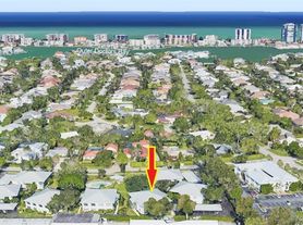 3300 Binnacle Dr, Naples, FL