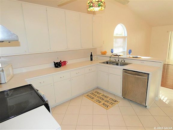 5th image of 6542 NW 37th Dr