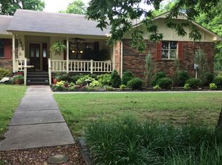 1402 SE 8th St, Wagoner, OK 74467