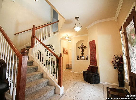 3rd image of 510 Capot Court Ln