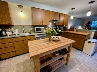 2437B NW 59th St, Seattle, WA 98107