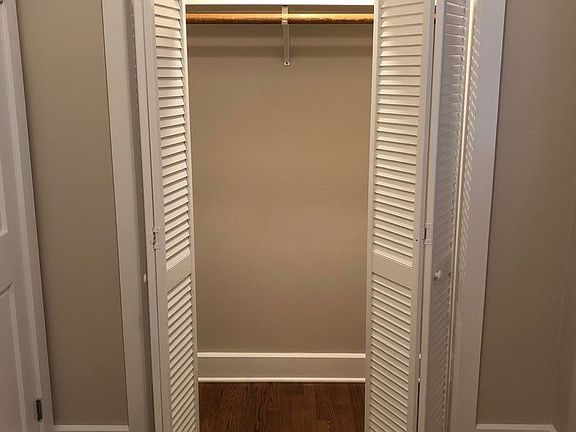 5th image of 978 W 19th St #6666231