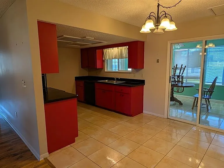 8432 SW 108th Ln — Photo 5
