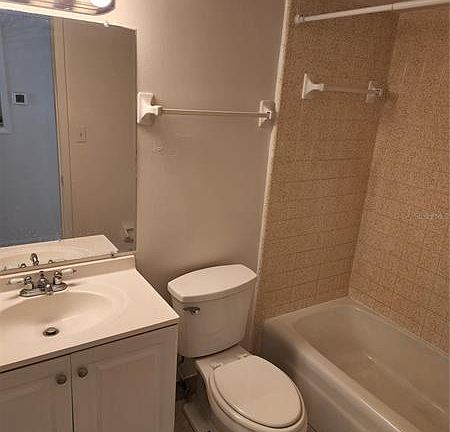 4th image of 1416 N Saturn Ave