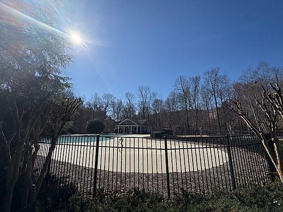 4th image of 4357 Blue Ridge Dr #267