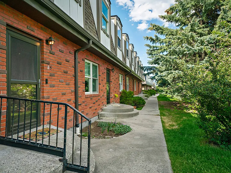 12 W Hayes St #5H — Photo 45