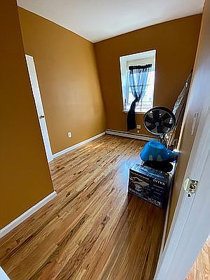 3rd image of 1152 Jefferson Ave #2