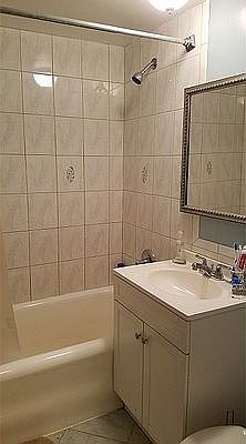 5th image of 320 E 42nd St APT 802