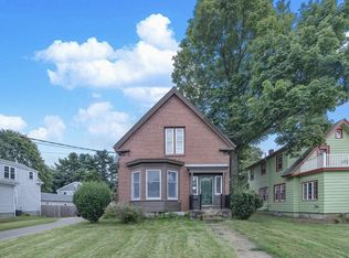 112 Pond St, Natick, MA 01760