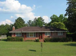 1294 Edwin St, Soperton, GA 30457
