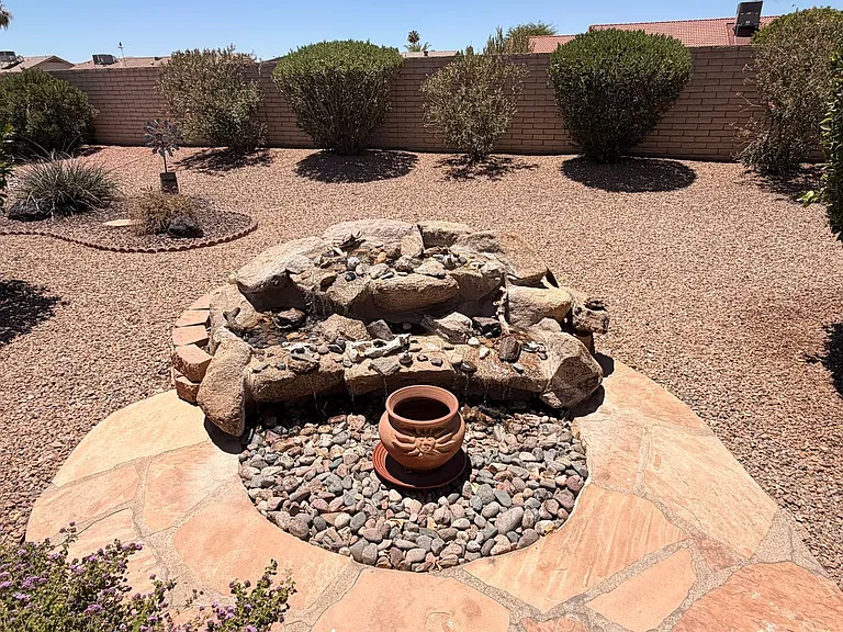 14607 W Yosemite Dr — Photo 29