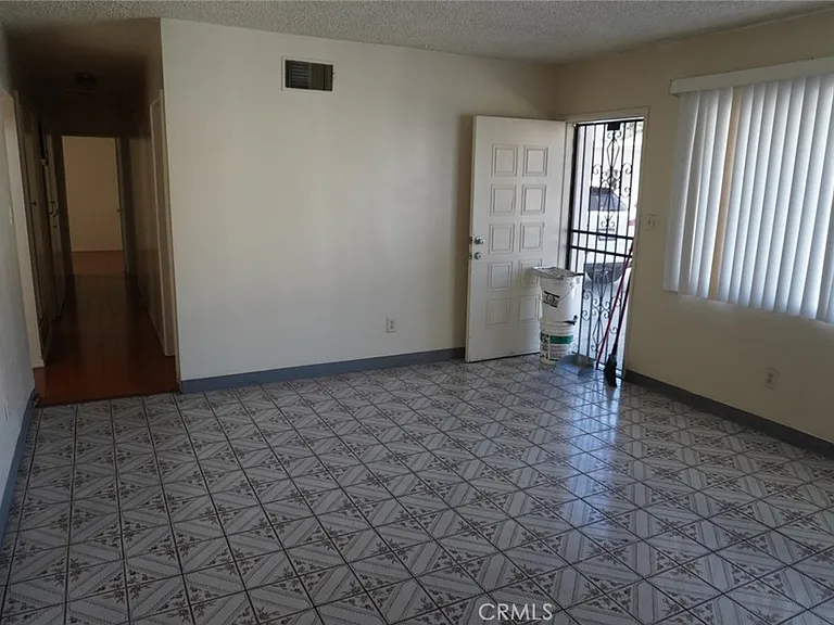 3509 Marmion Way — Photo 6