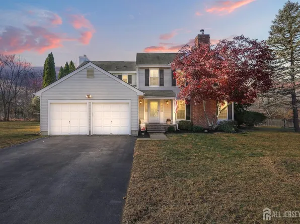 6 Smithwold Rd, Somerset, NJ 08873