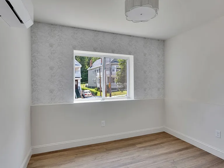 36 Pawling Ave #202 — Photo 6