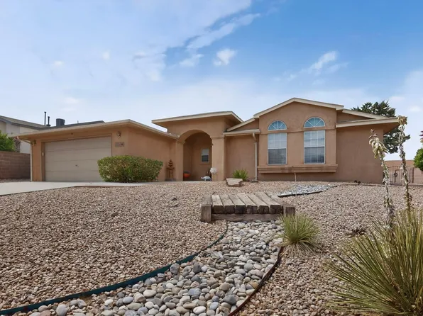 45 Castle Rock Rd SE, Rio Rancho, NM 87124