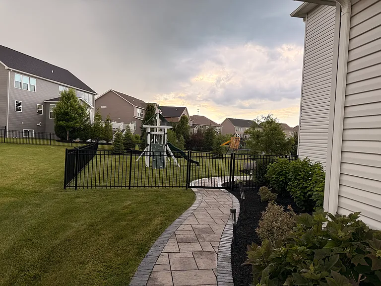5260 Duxbury Dr — Photo 19