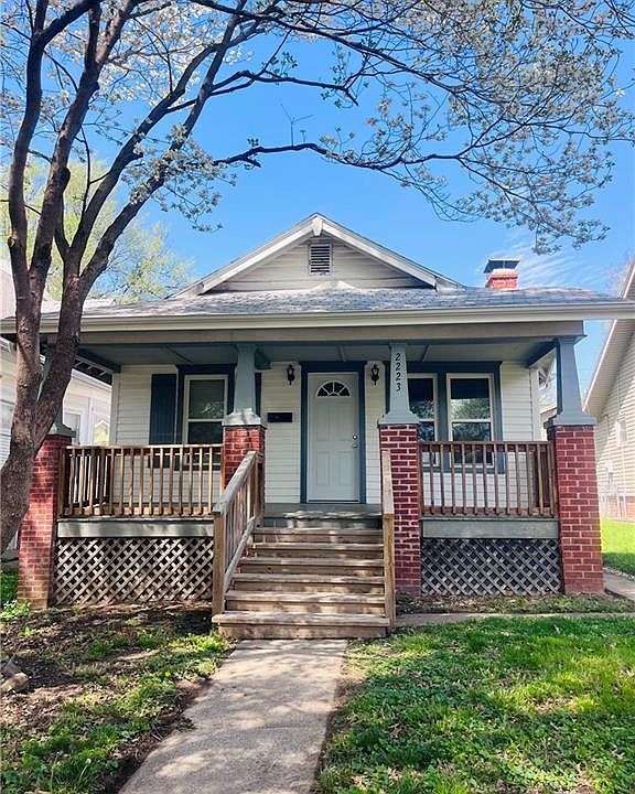1st image of 2223 Doniphan Ave