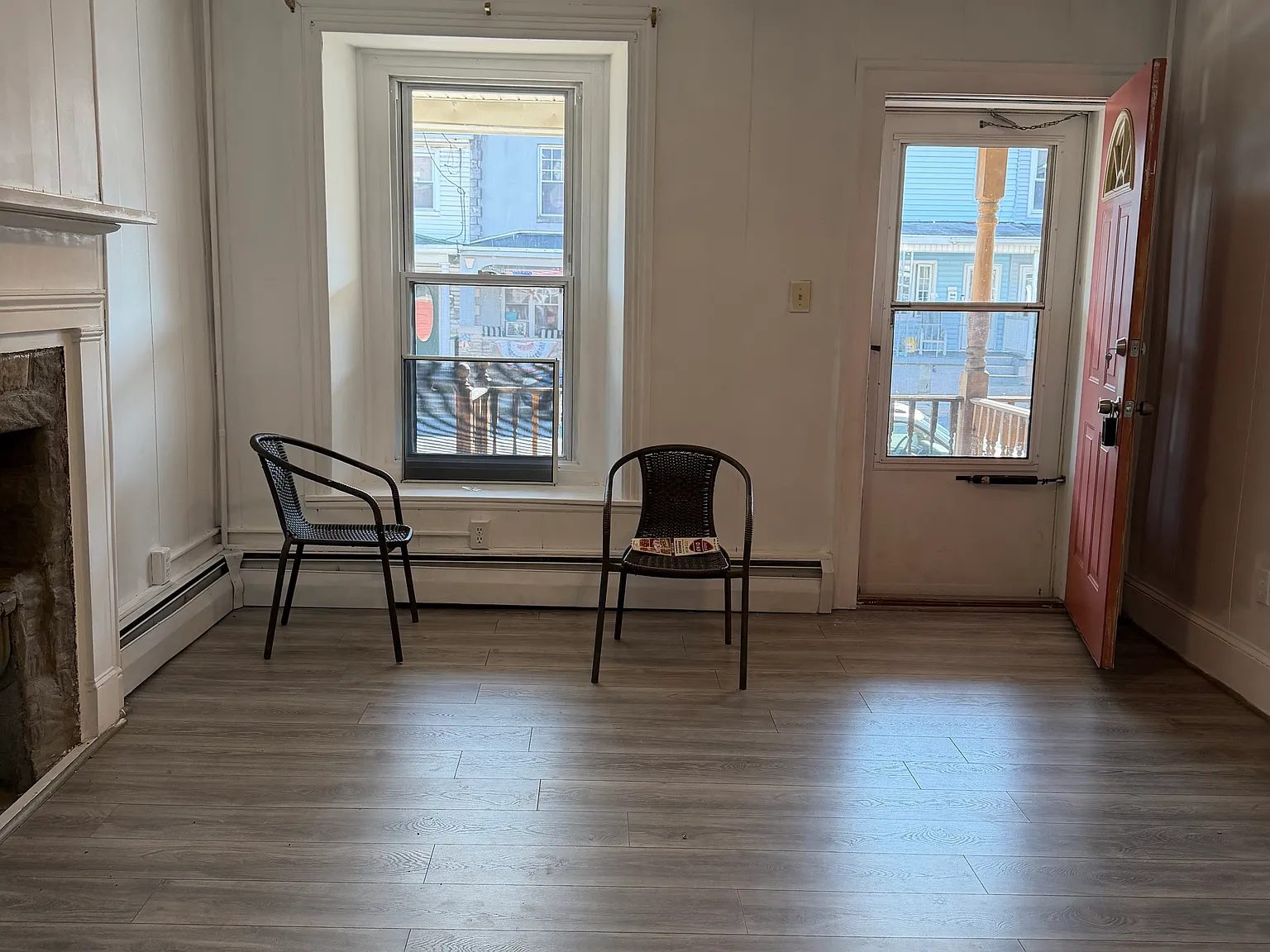 3 bed, 1155 sqft, $1,300 — Photo 3